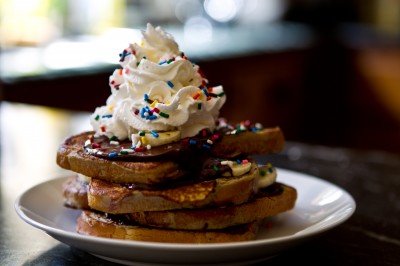 04-28-11_Circus_Banana_Roeder_12